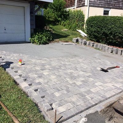 paving driveway